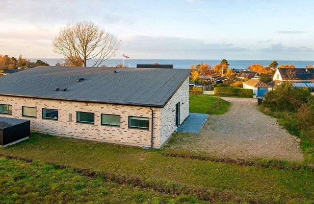 12 person holiday home in Allingåbro
