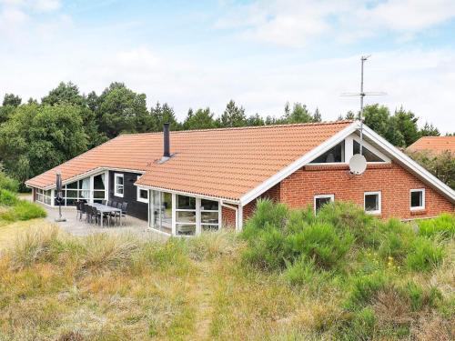 12 person holiday home in Bl vand