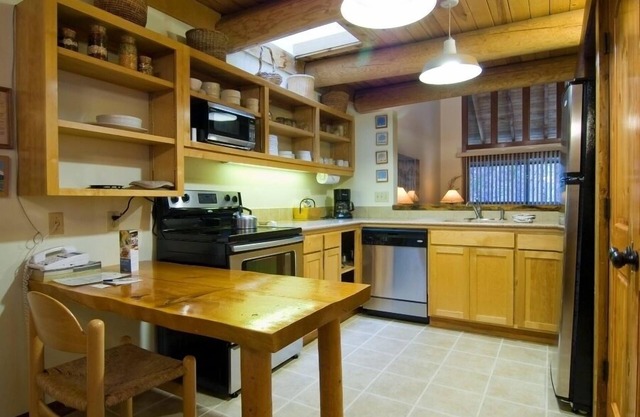 12 Wildflower: 2 BR / 2 BA Wohnung in Sunriver, 6 Personen