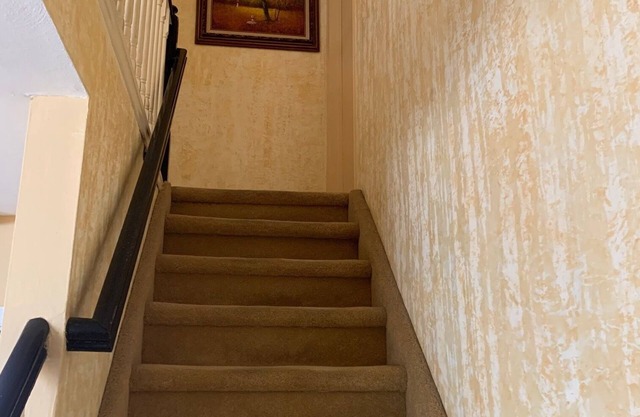 120 foot walk to semiprivate beach New central air