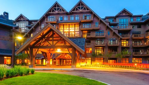 1204 Lodge At Spruce Peak Ski In Ski In Ski Out King Studio By Stowe Mountain Rentals