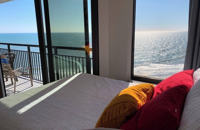 1210/2 · Blue Horizon Escape Pet friendly