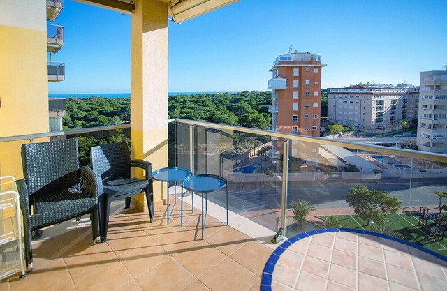122 Perfect Apart - Alicante Holiday