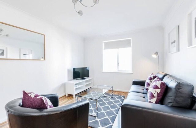 125 Regents Court -1 bedroom apartment