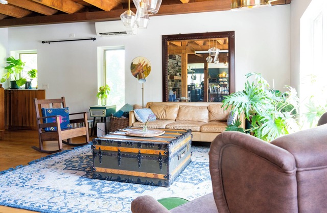 127 Acres of Relaxing Beauty - Spacious 5-bedroom farmhouse