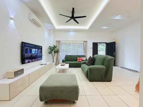 12Pax BM 大山脚 Double-storey Autocity Alma Aeonjusco