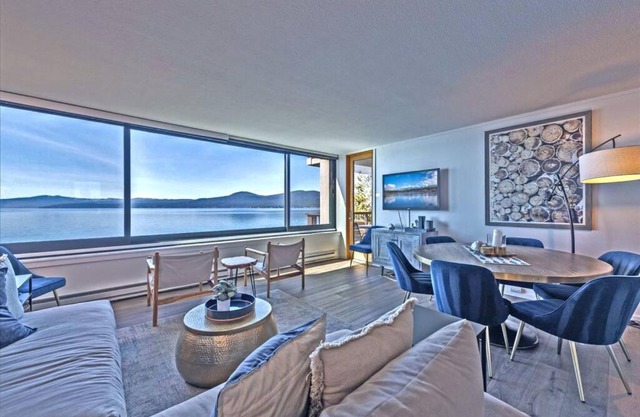 12pm July 5th check in for VIP Lakefront Condo Amazing Views Lakefront Pool and Pickleball Courts Excellent Location