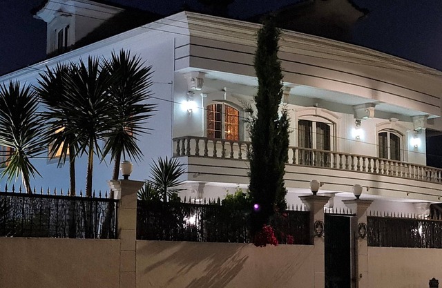 12 Bedrooms Villa☆☆☆☆☆(25-45 Guests)