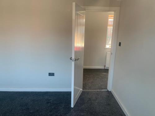 13 Langdale Gardens, Headingley Leeds LS6 3HB