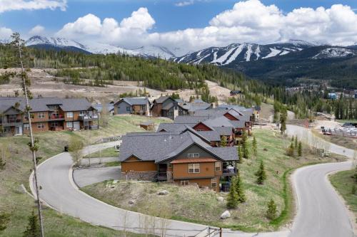 130 Discovery Court at Rendezvous home