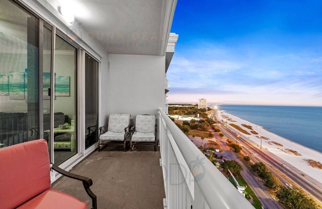 1304 Legacy T2 Overlooks the Gulf of America! "Seashore from the 13th Floor"