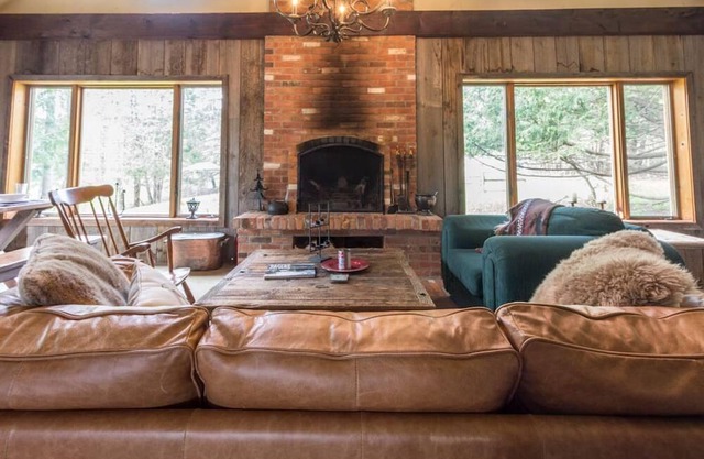 131 Pioneer Drive · The Perfect Getaway - Luxury Chalet - 4 Bedrooms