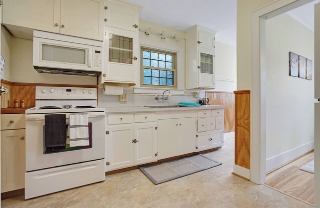 1384 Birchwood Glen TownHome