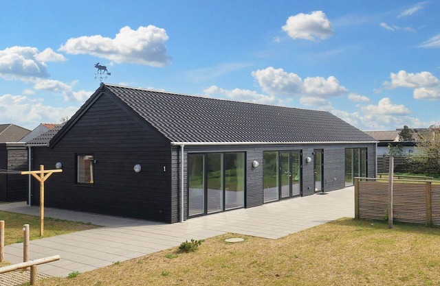 14 Personen Ferienhaus in Hadsund