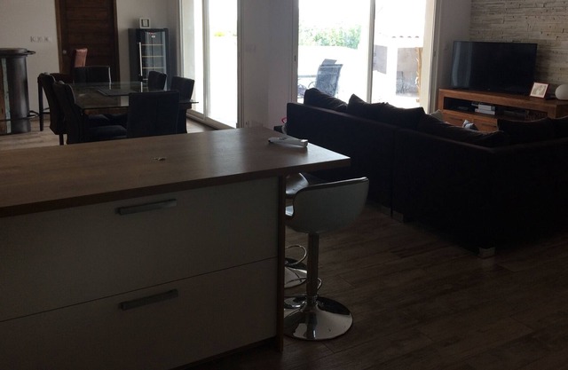 140m2 Villa mit Schwimmbad