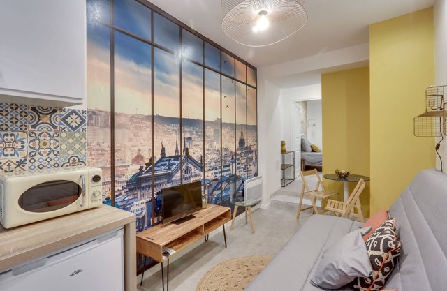 143 Suite La Française Superb Apartment in Paris