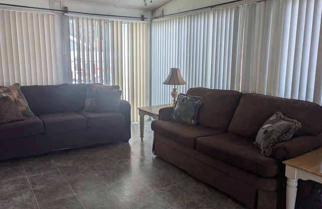 144 Forest Grove on the Shore