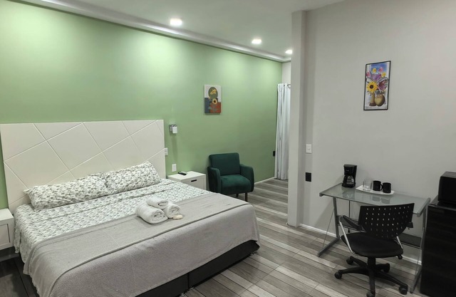 15 min from the beach, clean and comfortable, (close to hotel zone).