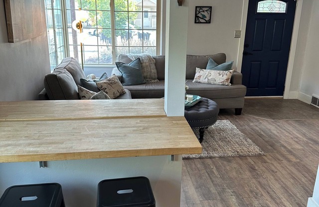 15 Minute walk to BYU!! Updated 2 Bed 1 Bath home with all you need.