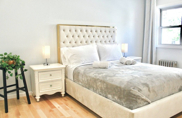 15 Minutes From Manhattan Private 2-Bedroom in Astoria Queens/LIC