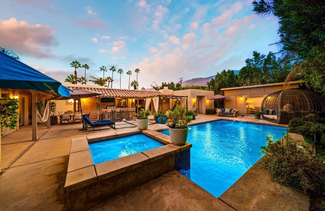 Beautiful Movie Colony Home W/Private Pool & Spa