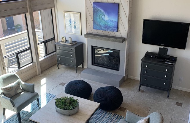 150 Schritte zum Sand! Schöne 2Bd / 2Ba Condo mit Meerblick. Schlaf 8