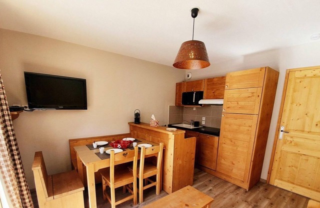 Bis 100m skipiste, 4te Etage, balkon, parkmöglichkeiten, fernseher, schließfach für die skier, 32m²