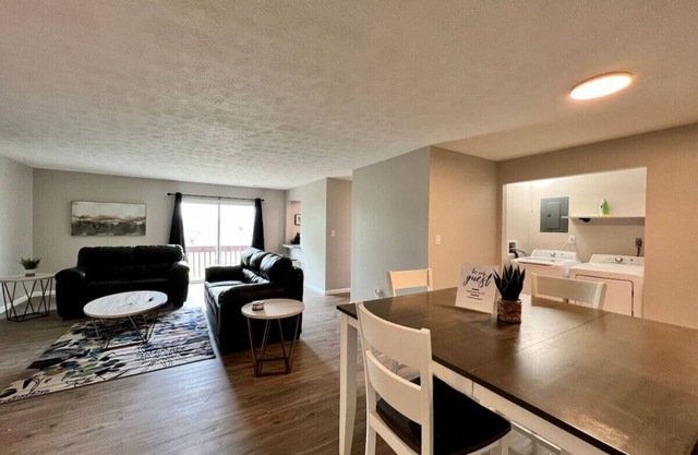 1520 L Bonita · TWO Bedroom Middletown Apartment FREE Laundry