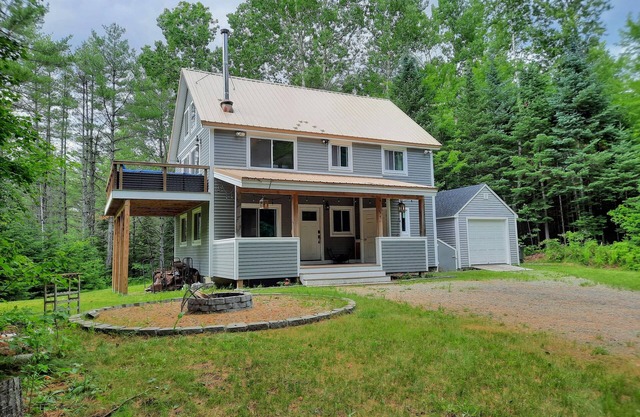 157SL Peaceful Franconia Notch forest retreat near Cannon; privacy, and comfort - Dog Friendly!