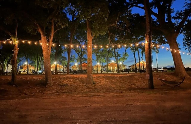 #16 Sons Rio Cibolo Safari Cabin