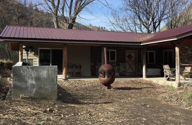160 Acre Jagd- und Angelhütte oder privater Rückzug.