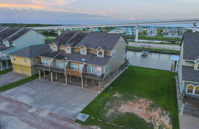 161 Boat Slip - Waterfront Townhome in Matagorda Townsite