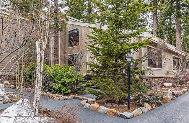 168 Forest Pines: 2 Schlafzimmer / 2 Badezimmer Eigentumswohnung in Incline Village, Schlafmöglichkeiten für 8