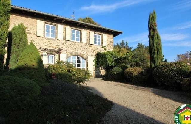 16. Jhdt. Bauernhaus mit umzäuntem Garten und WLAN