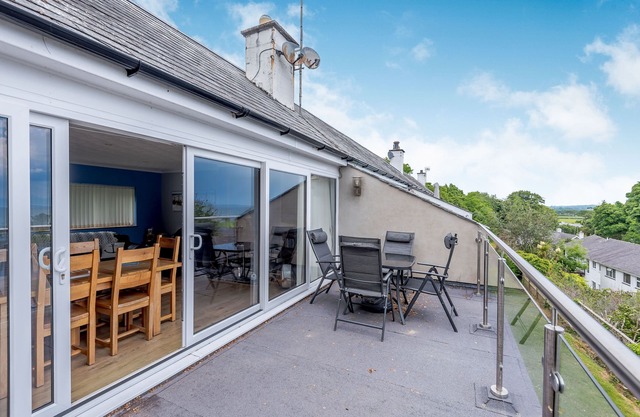 17 Glyn Y Marian, LLANBEDROG