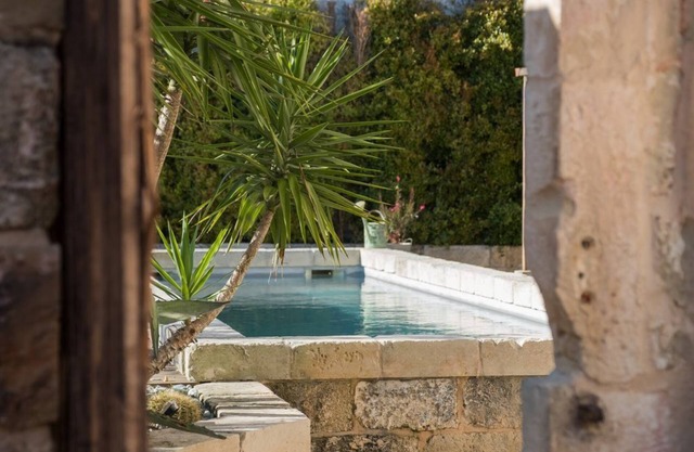 Antica Dimora Giardini Segreti, 1700 Salento luxury masseria with pool