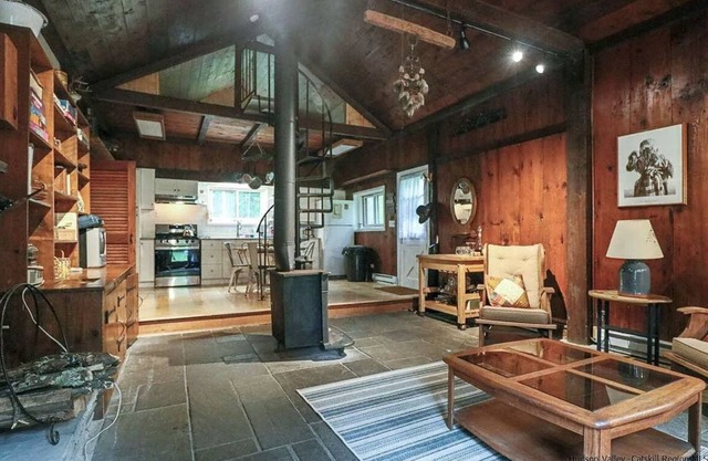 1789 Cabin on 27 Acres