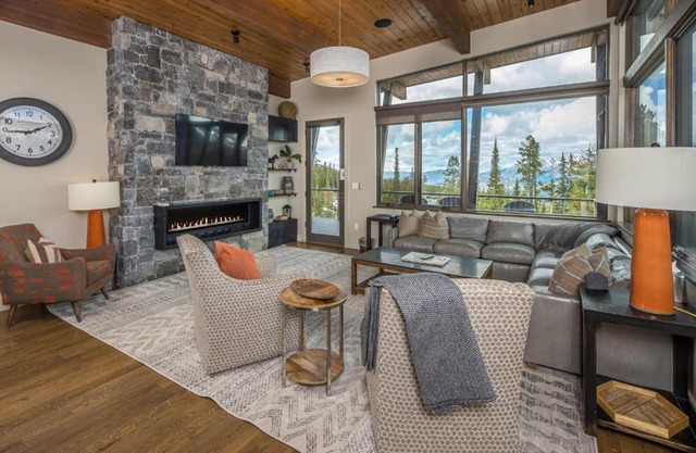 18 Alpine Bend by Moonlight Basin Lodging