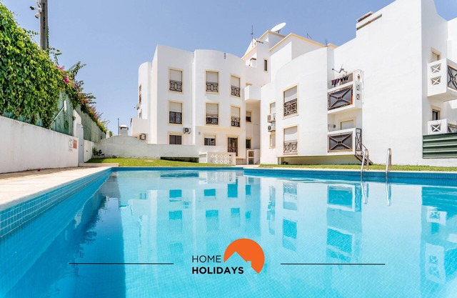 #180 T2 Ondas do Mar by Home Holidays