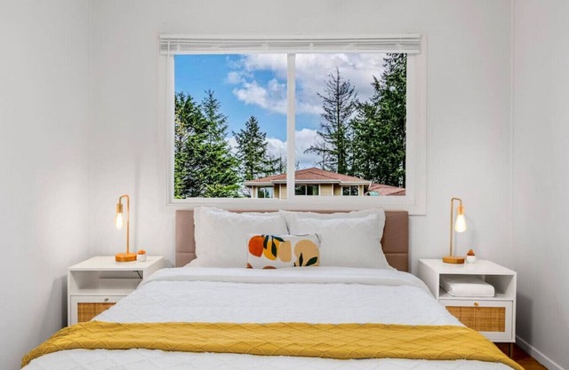 1803 Renton · 2b1b Sweet Suite @Renton 10 mins to SeaTac airport