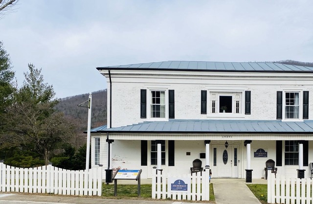 1840c Historic Anchorage House