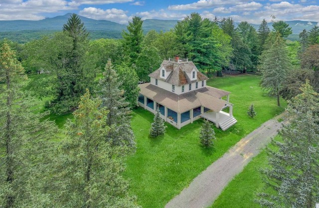 1850 Catskills Farmhouse on 8 acres in E. Durham
