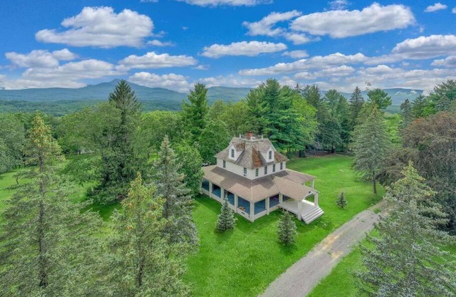 1850 Catskills Farmhouse on 8 acres in E. Durham