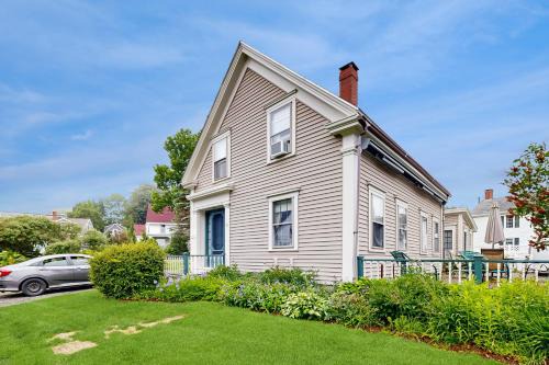 1855 Captain Shute's Harbor House