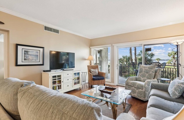 1. Stock Villa mit direktem Walkout Deck in der Nähe von South Beach in Sea Pines