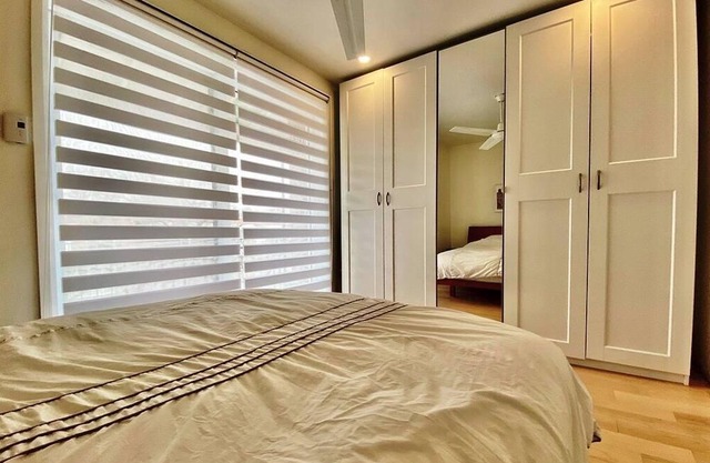 #189 Cozy Apt in Rosemont with 2 Balconies Close to Métro