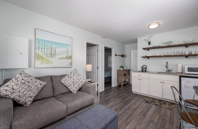18th Street Cottage # 2