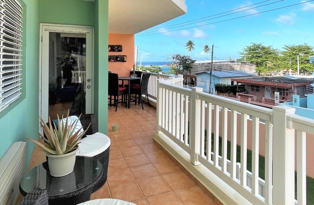 #19 - 2 King, 1 Queen BR Beach Apartment @ Isabela