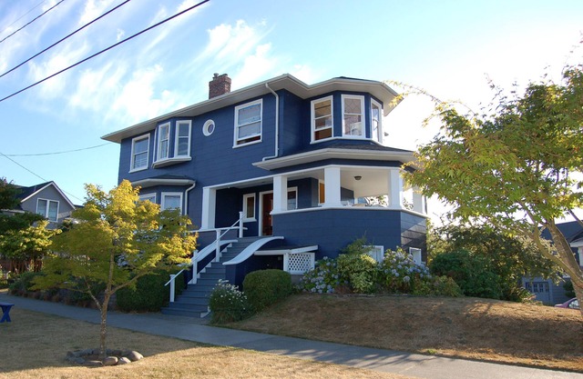 1904 Queen Anne Style Home mit herrlichem Ausblick, Nähe Beach & Downtown