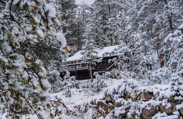 1914 Hütte für 6 angrenzenden Wald mit Angeln, Ansichten